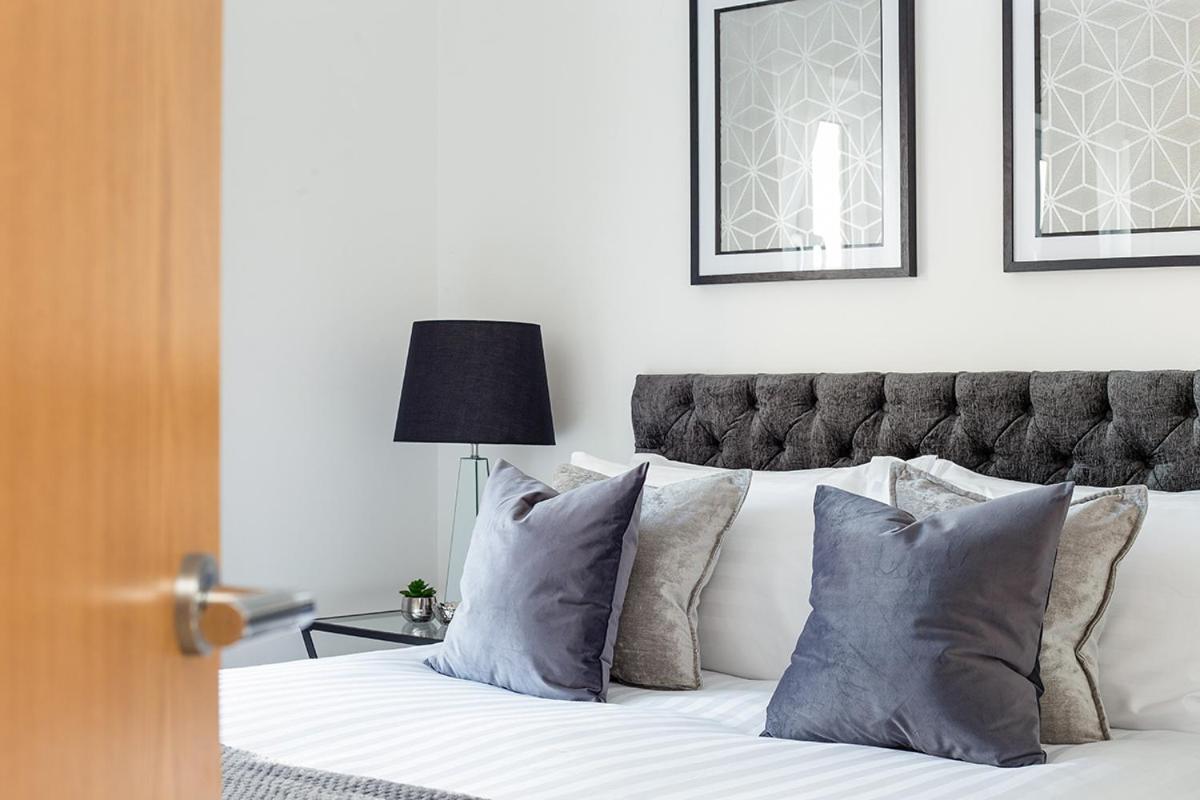 Deanery Court Vittrum Suites Southampton Extérieur photo