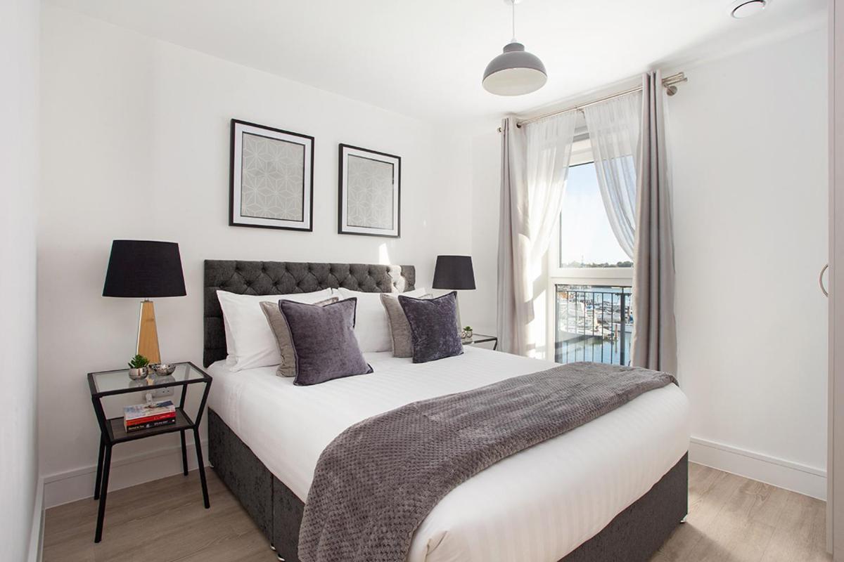 Deanery Court Vittrum Suites Southampton Extérieur photo