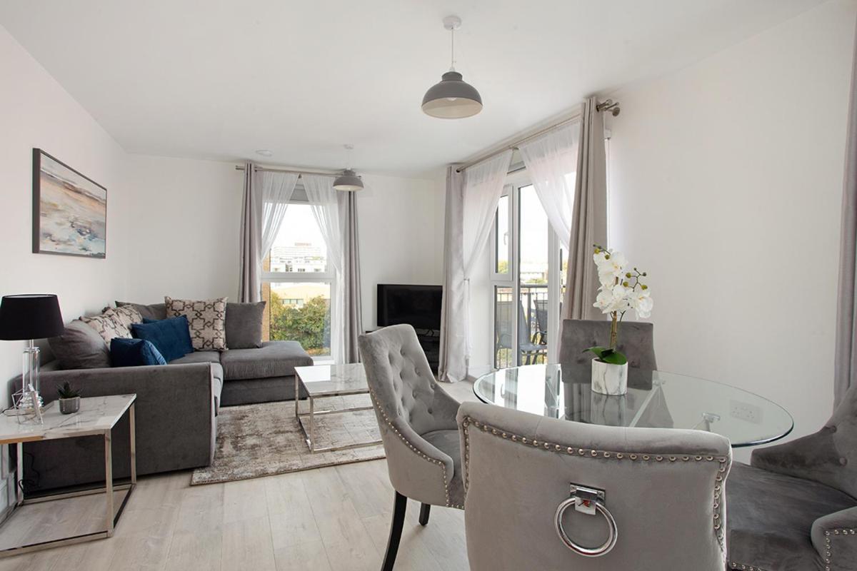 Deanery Court Vittrum Suites Southampton Chambre photo