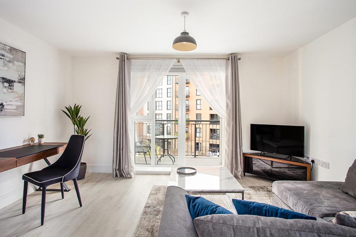 Deanery Court Vittrum Suites Southampton Extérieur photo