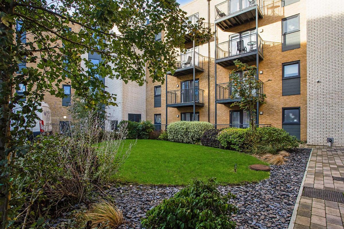 Deanery Court Vittrum Suites Southampton Extérieur photo