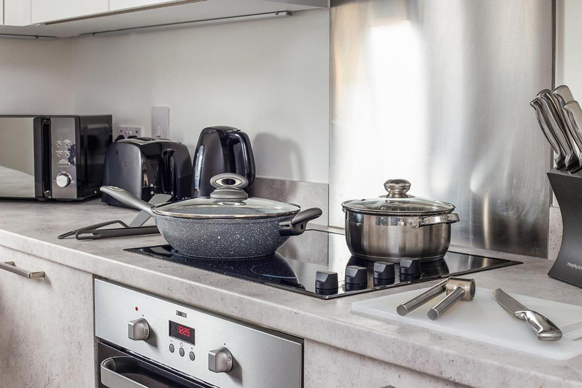 Deanery Court Vittrum Suites Southampton Extérieur photo