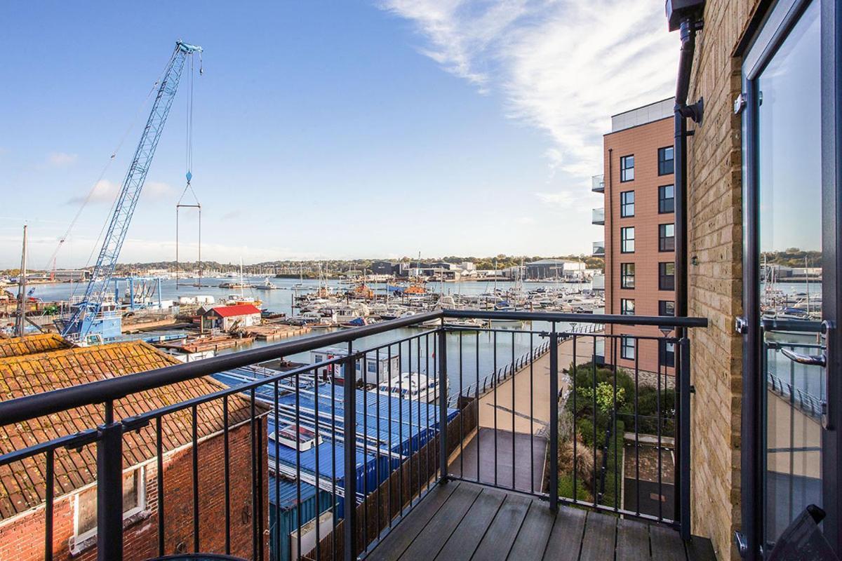 Deanery Court Vittrum Suites Southampton Chambre photo
