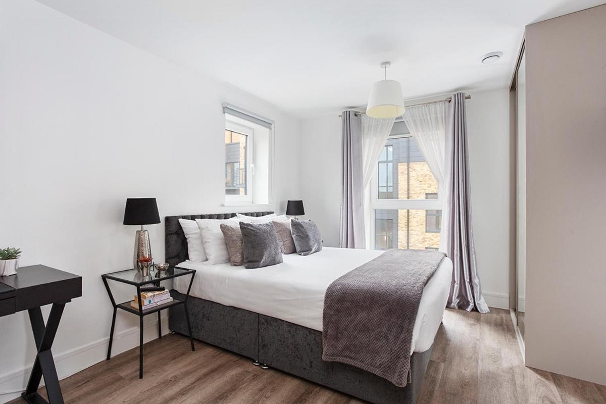 Deanery Court Vittrum Suites Southampton Chambre photo