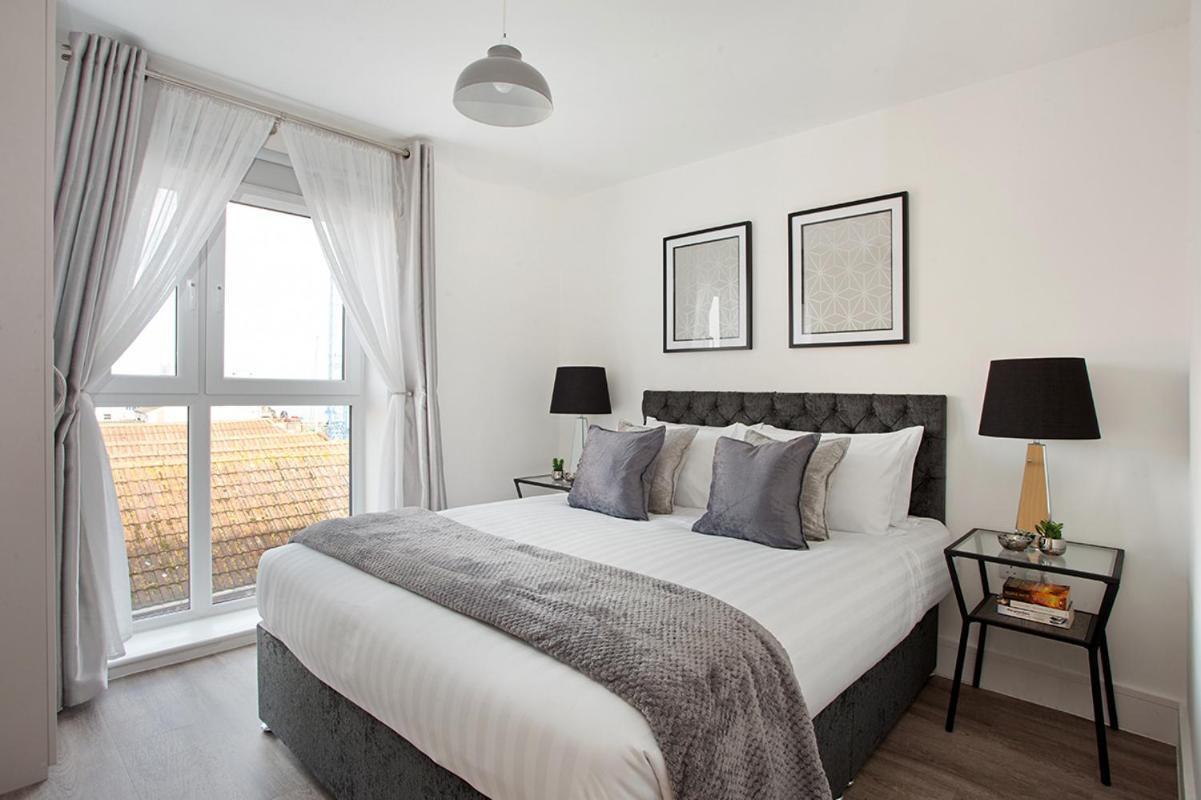 Deanery Court Vittrum Suites Southampton Chambre photo