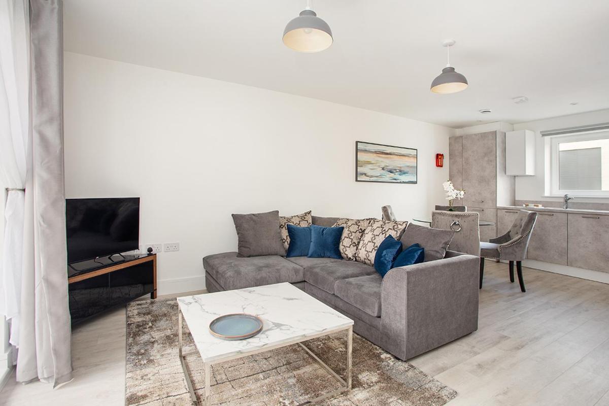 Deanery Court Vittrum Suites Southampton Chambre photo