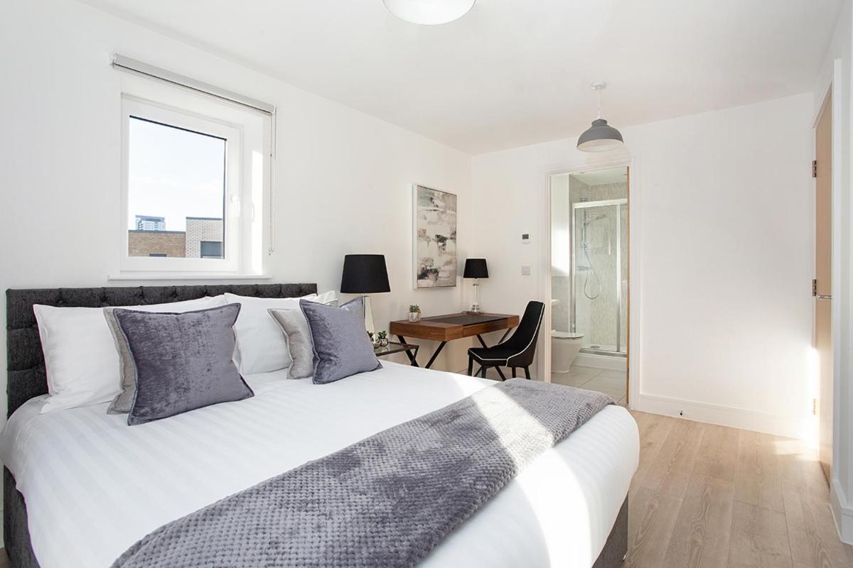 Deanery Court Vittrum Suites Southampton Chambre photo