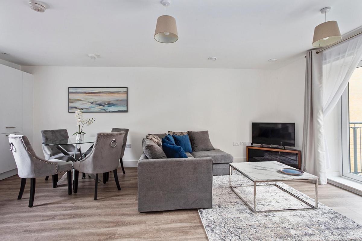 Deanery Court Vittrum Suites Southampton Chambre photo