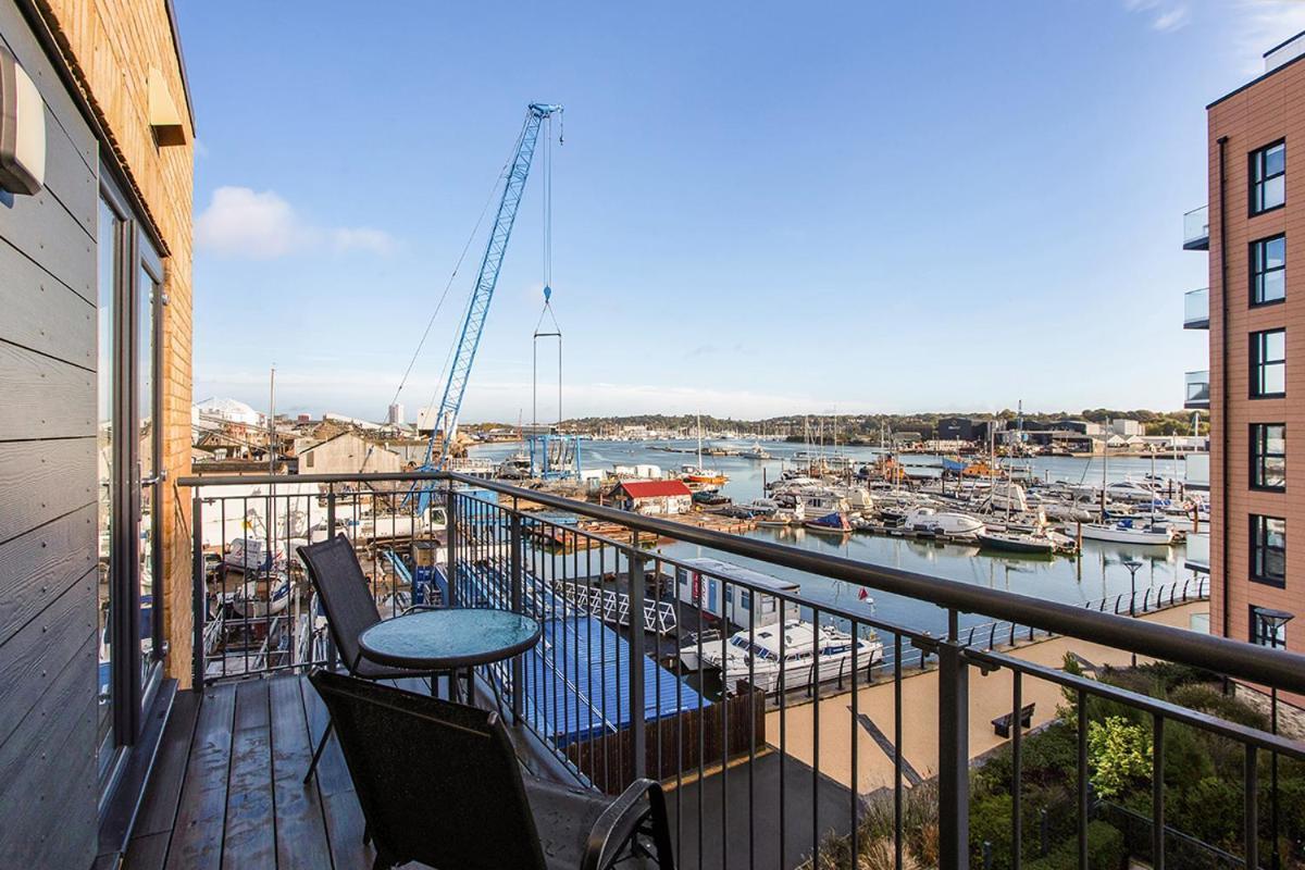 Deanery Court Vittrum Suites Southampton Chambre photo