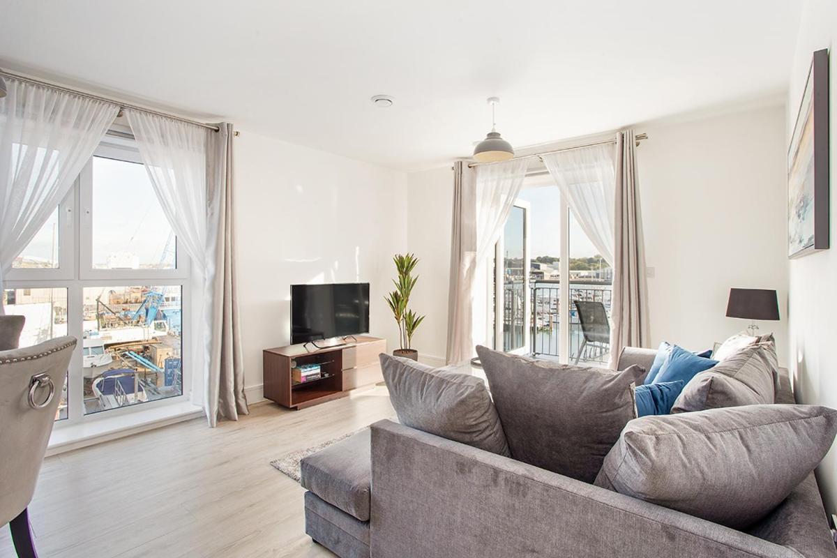 Deanery Court Vittrum Suites Southampton Chambre photo